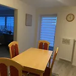 Unter Den Linden Apartman